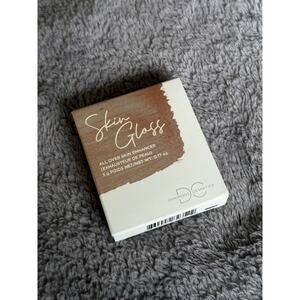 Dominique Cosmetics Skin Gloss Cream Highlighter Makeup in glossed Peach NEW